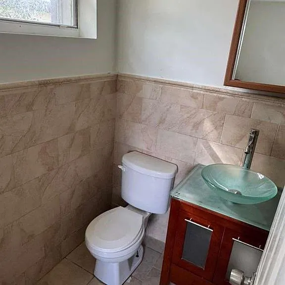 1042 Foster Rd #12 — Photo 5