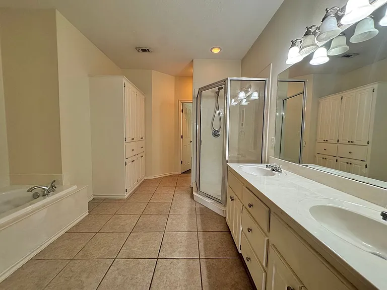 6 Fernwood Dr #B — Photo 8