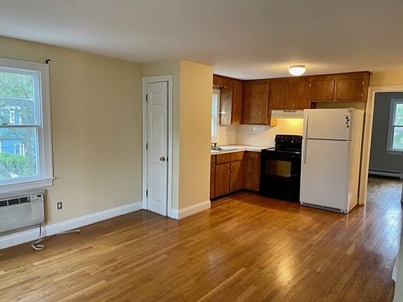 2nd image of 20 Germain Ave #4
