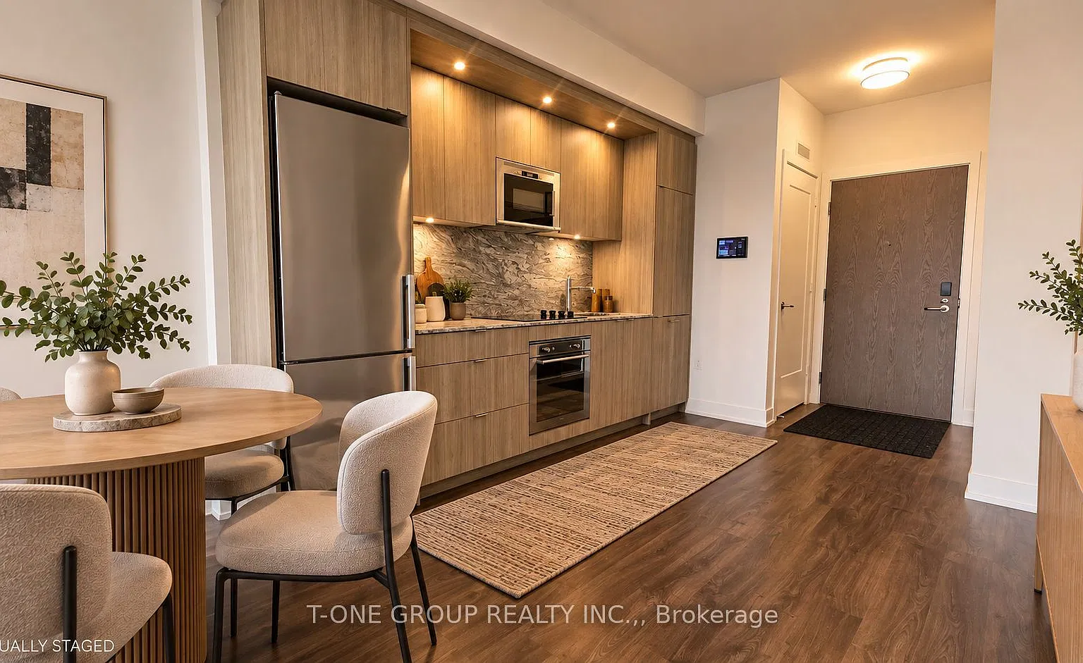 2 bed, $2,500 — Photo 1