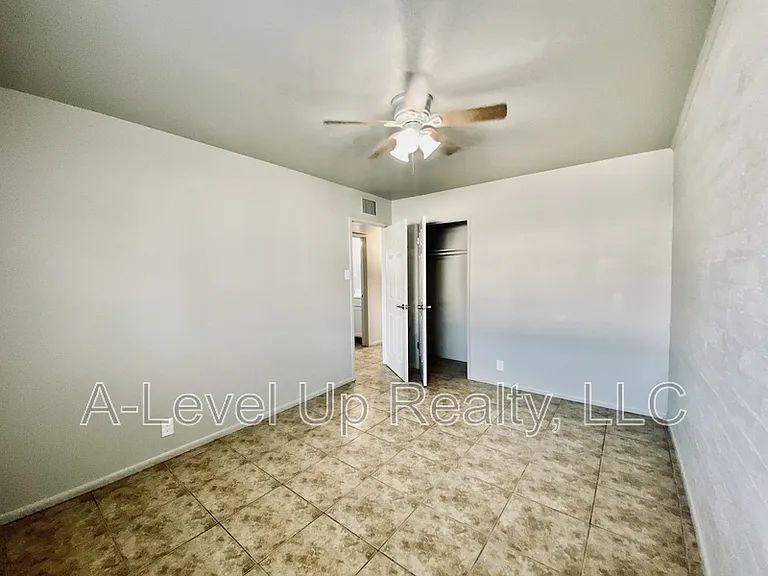 2302 E Monterey Vis — Photo 10