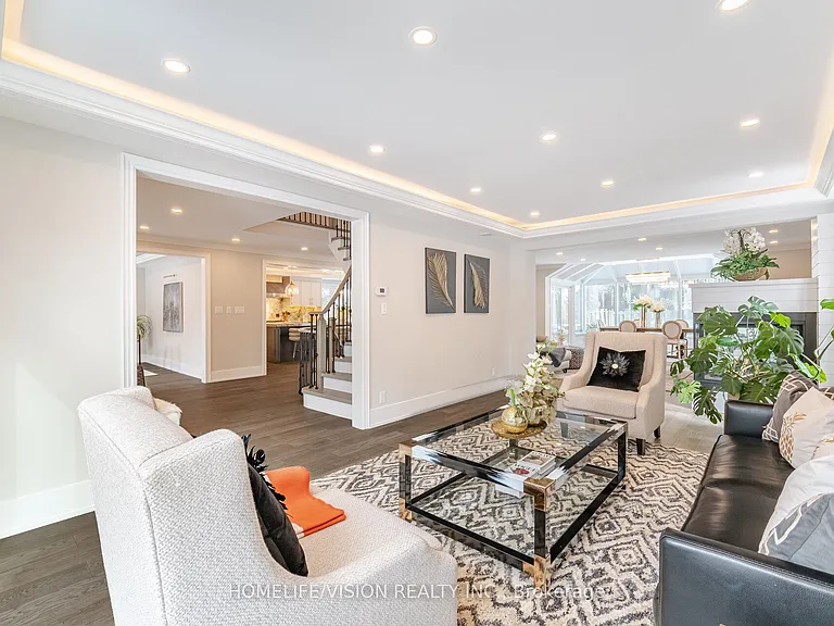 1298 Bunsden Ave — Photo 6
