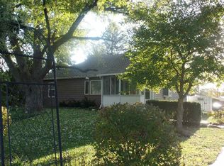 12331 Beecher Dr, Roscoe, IL 61073