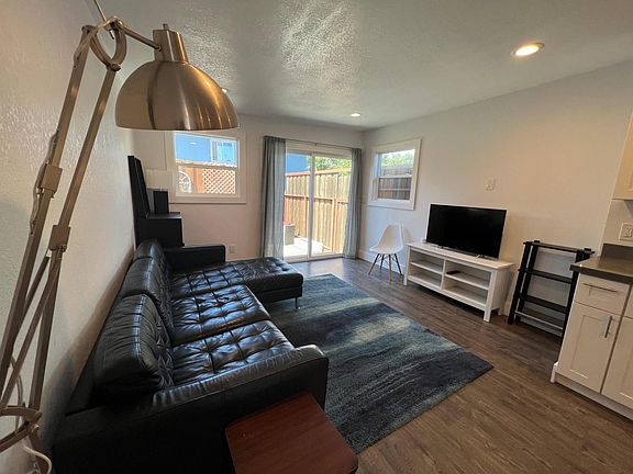 3rd image of 168 6th St #B