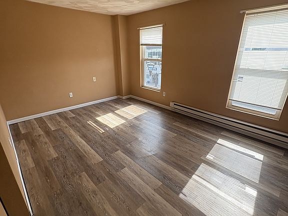 5th image of 127 Washington Ave #3