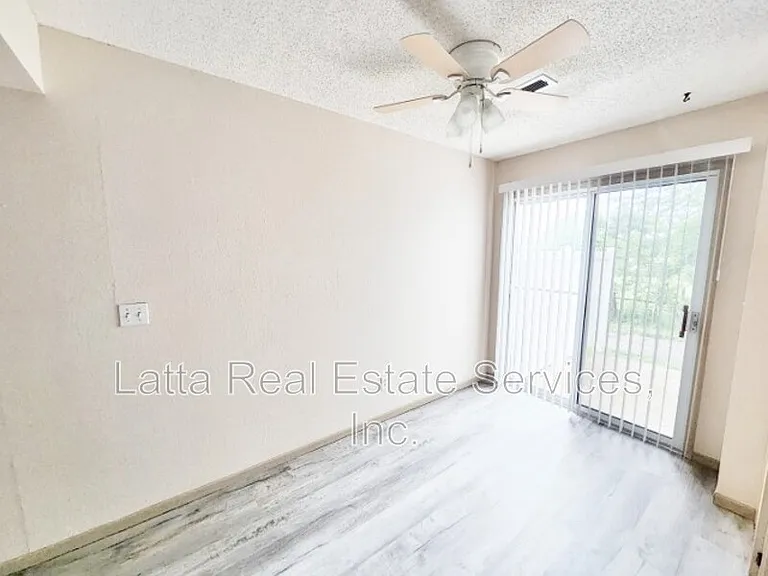 3215 SW Iron Creek Dr — Photo 5