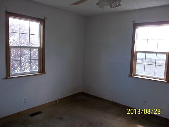 5th image of 815 Rhode Island Ave