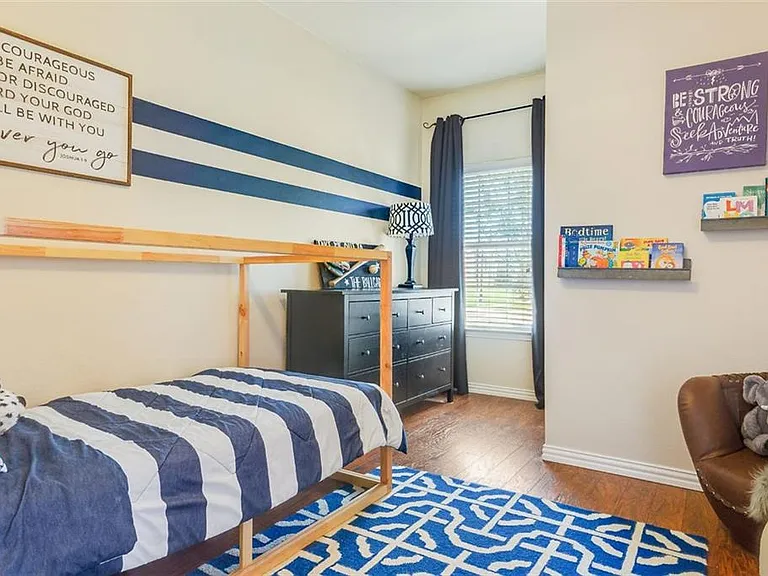13283 Mannheim Dr — Photo 11