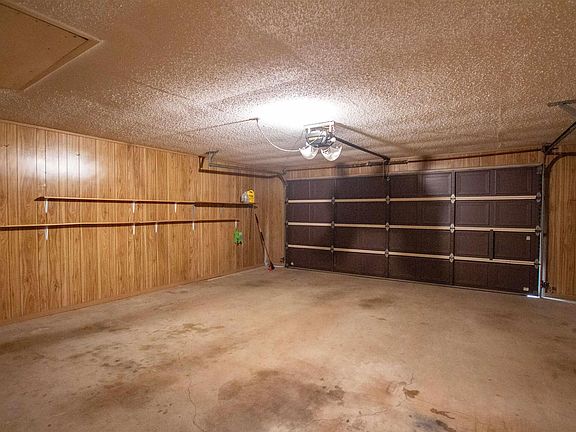 3rd image of 110 Wendy Dr