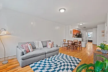 Rented by Nest Seekers International