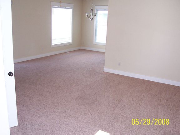 Living Area (1116)