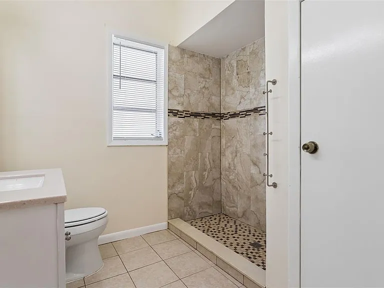 1017 E 23rd Ave — Photo 18
