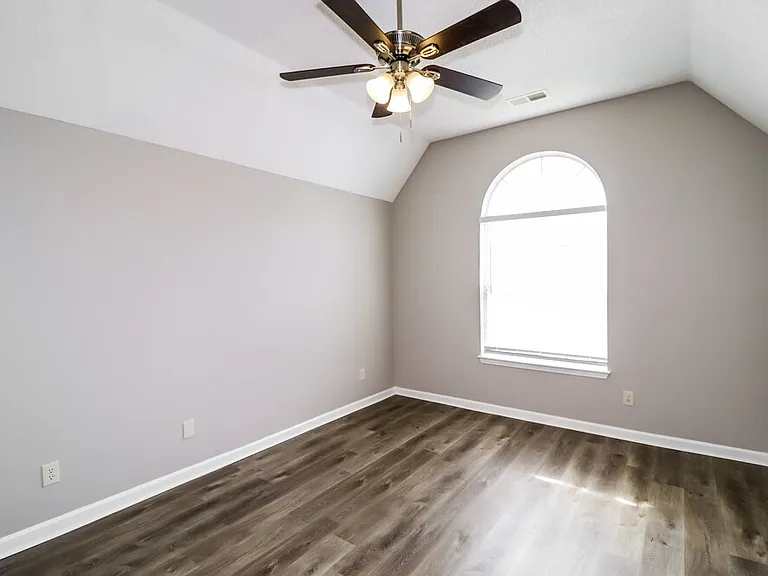 1052 Mossy Knoll Dr — Photo 11
