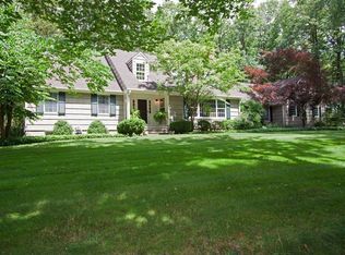 17 Horizon Dr, Mendham, NJ