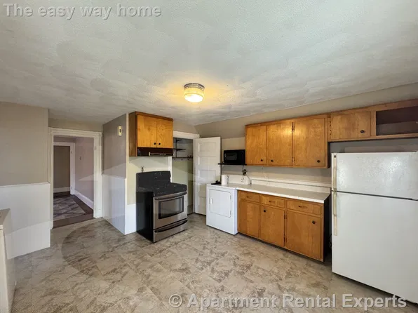 138 Lowell St, Somerville, MA