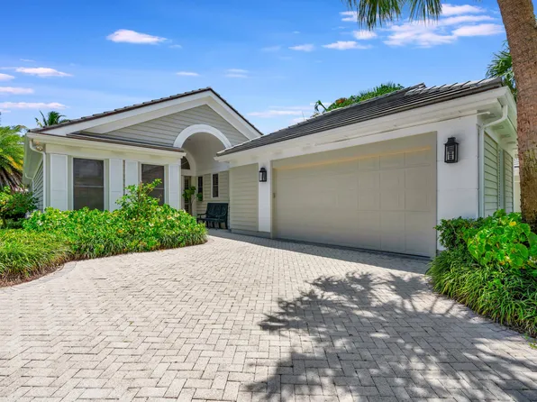 7140 SE Greenview Place, Hobe Sound, FL 33455