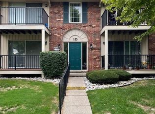 12018 Fifteen Mile Rd #25, Sterling Heights, MI 48312