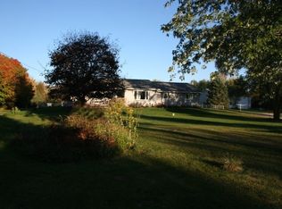 7437 Sheridan Rd, Durand, MI 48429