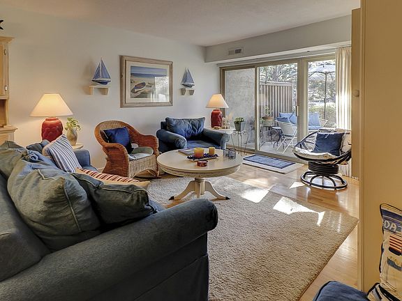 3rd image of 6 Braddock Bluff Dr Unit 1657