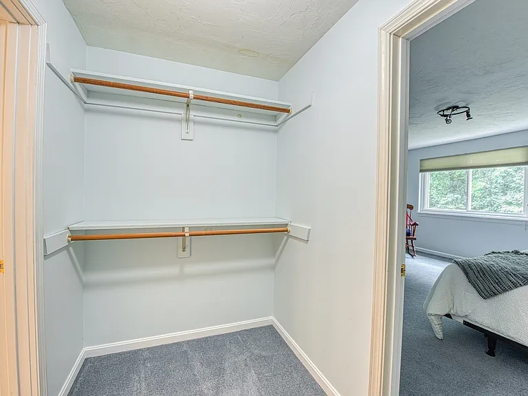 28 Gaslight Ln #28 — Photo 14