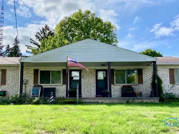 406 Glenwood Rd, Rossford, OH 43460