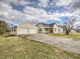 919 Caldwell St NW, Roanoke, VA 24017