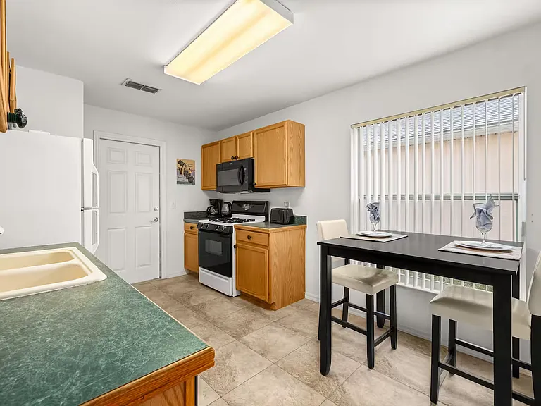 4534 Oakbrook Ct — Photo 10