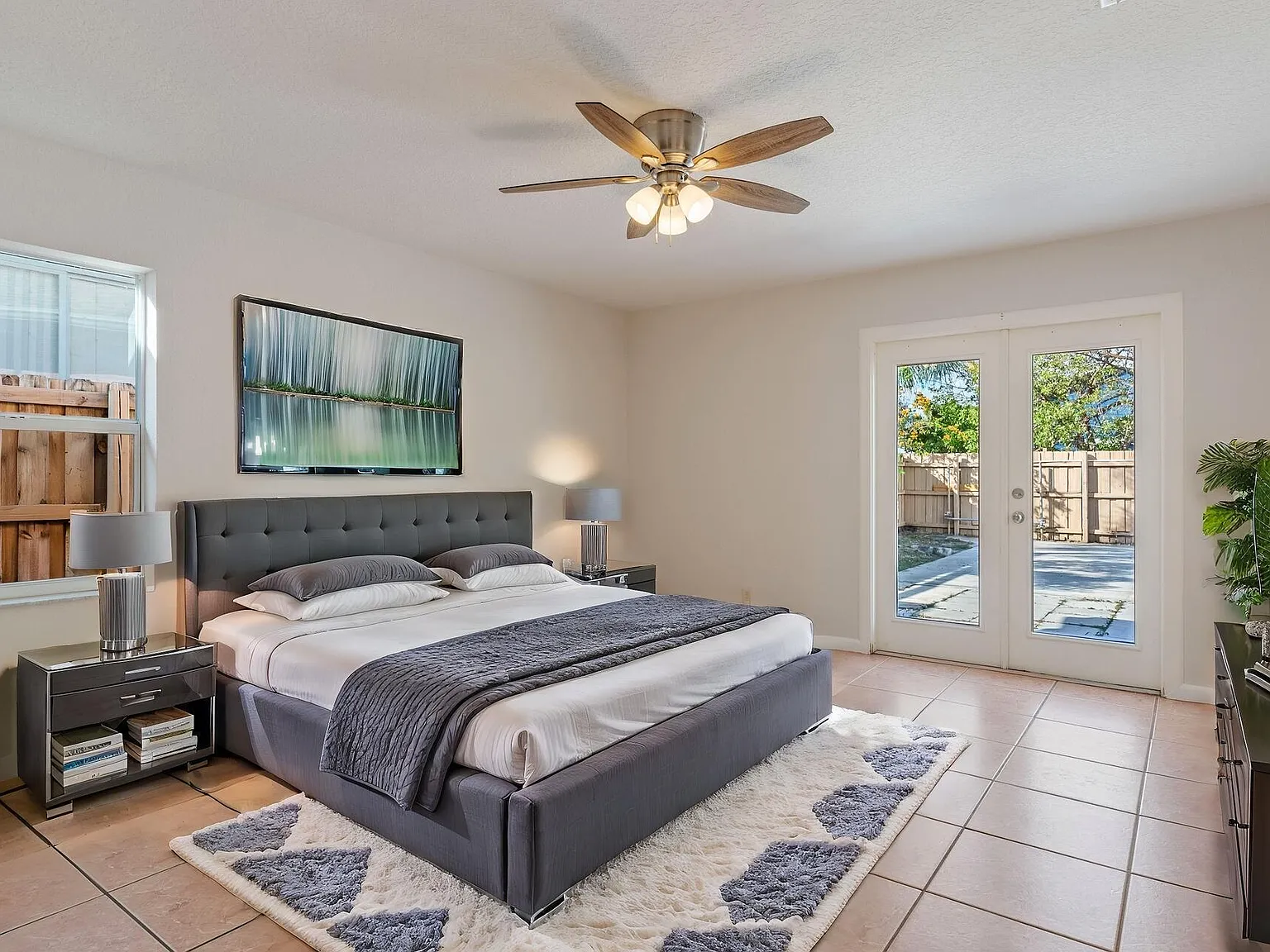 2 bed, 2.0 bath, 1220 sqft, $2,500 — Photo 4