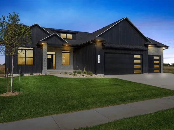 5556 Silver Rock Dr, Marion, IA 52302