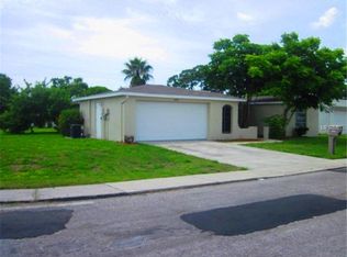 10005 Glen Moor Ln, Port Richey, FL 34668