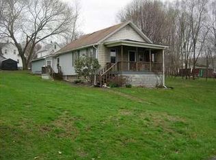 613 Paul St, Ellwood City, PA 16117