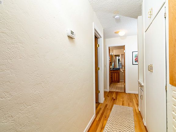 4th image of 413 W Berdine St