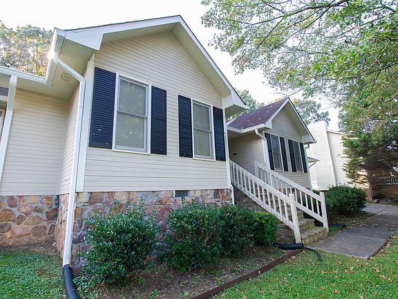 5th image of 4027 Forest Ln