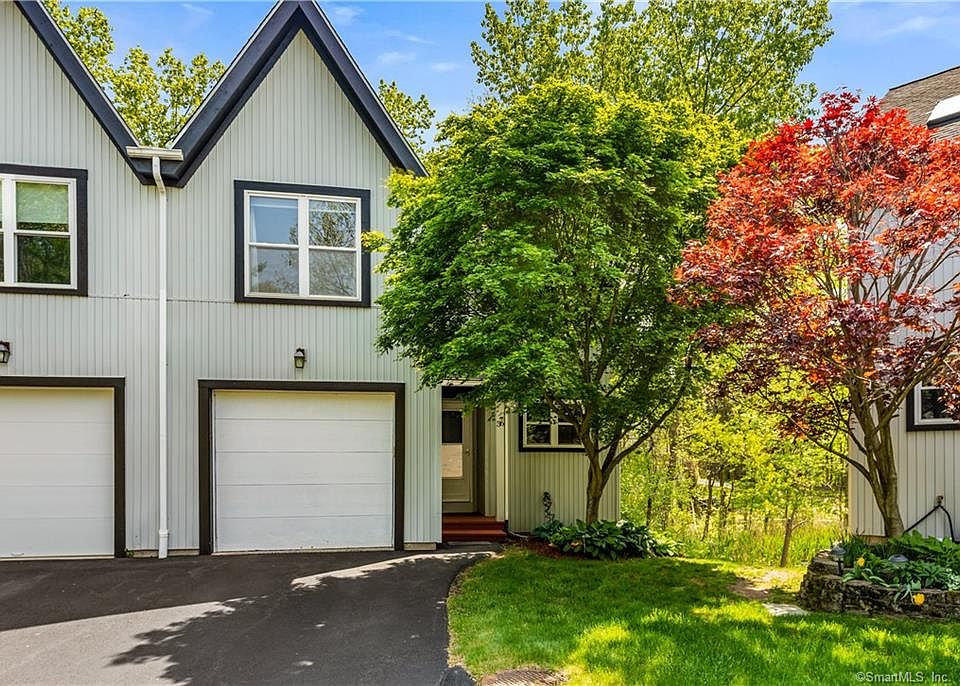 1st image of 36 Timberline Dr #36