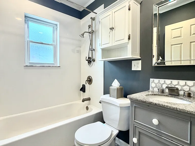 2315 Hill Ave — Photo 15