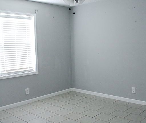 4th image of 544 Woodhaven Dr #5