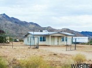 3840 N Bosque Rd, Golden Valley, AZ 86413