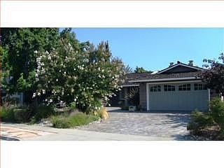 1st image of 2208 Glenkirk Dr