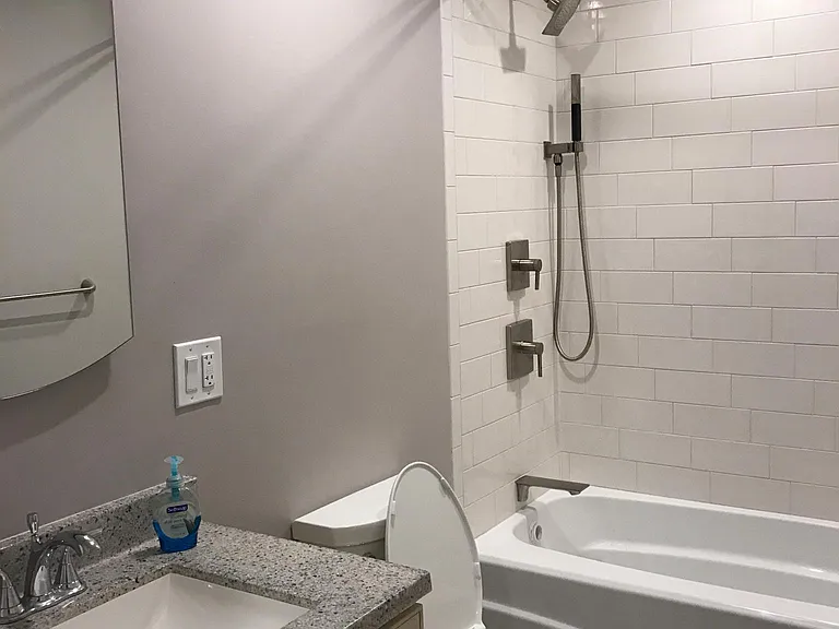685 Oak St #12 — Photo 7