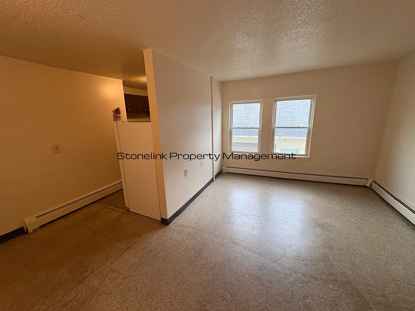 77 Garfield Street — Photo 2