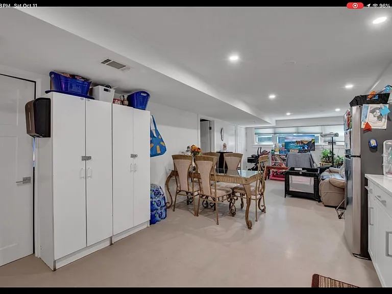 5243 S Kilbourn Ave — Photo 3