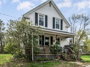 14 Austin St, Barre, MA 01005