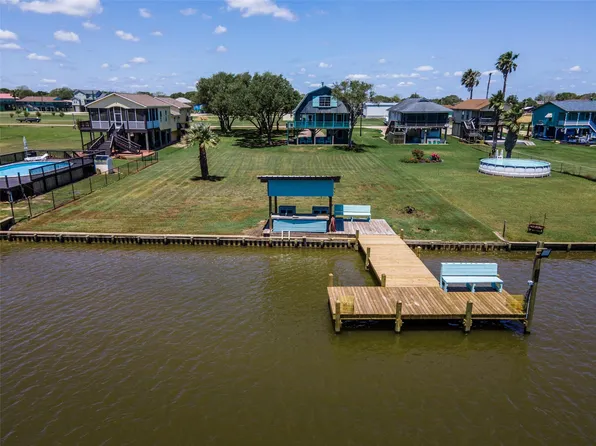 1981 County Road 291, Bay City, TX 77414