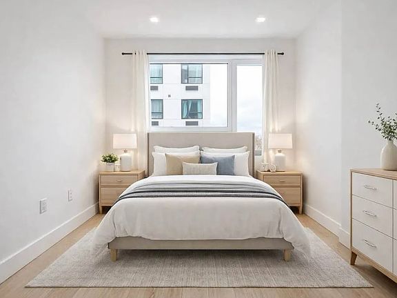 4th image of 1050A President St #5A