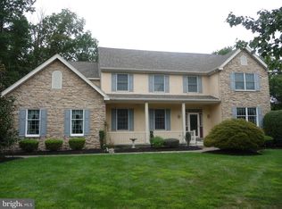102 Terwood Ln, Lansdale, PA 19446