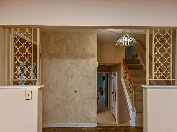 5th image of 1708 Cheryl Ln