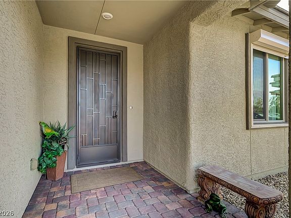 5th image of 2399 Dalewood Ave