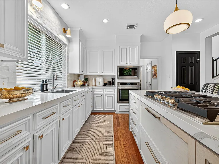 22115 Mission Hills Ln — Photo 19