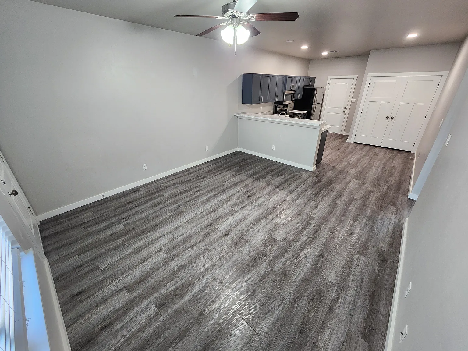 416 E 13th-Silver Moon - 1 — Photo 4