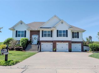 1613 Brookdale Dr, Atchison, KS 66002